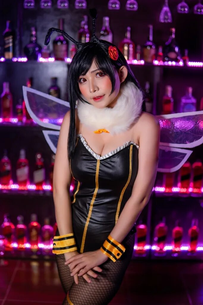 Cosplay queens. Queen Bee студия. Queen Cosplay. Zero Ichi от Queen Bee. Naughty Queen Cosplay.