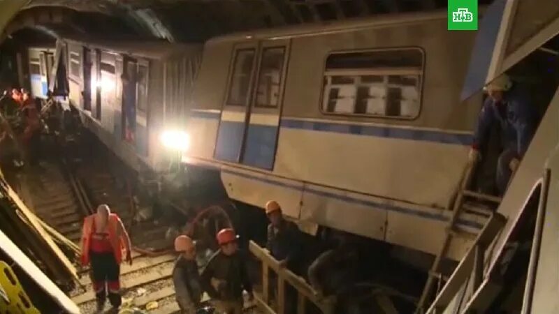катастрофа в московском метрополитене 2019. 15 июля 2014 метро трагедия в московском. инцидент не в то время 15. инцидент не в то время 15. авария в московском метрополитене 2014.