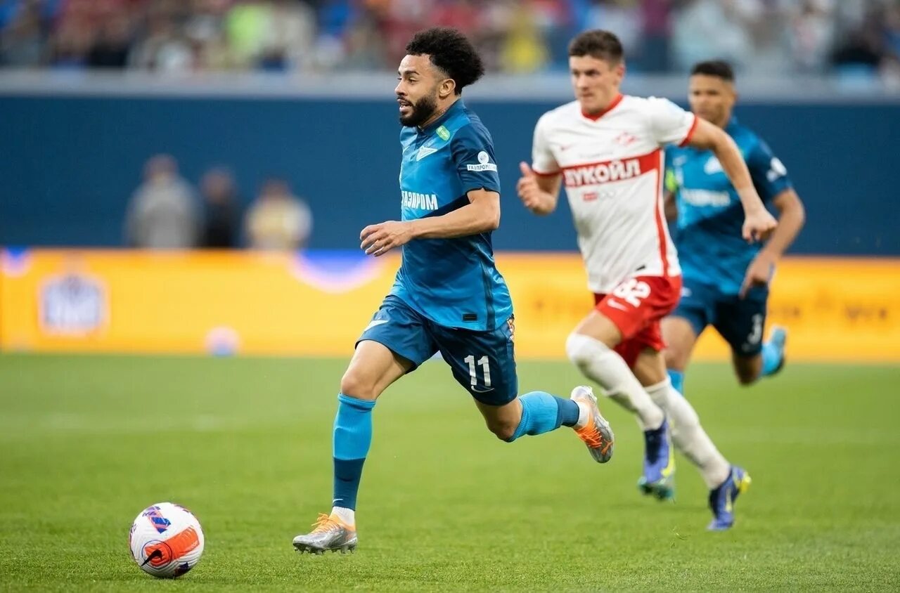 Мантуан футболист зенит. Цска зенит футбол. Состав зенита 2016. Цска зенит. Цска зенит футбол.