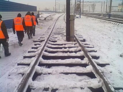 Проход вдоль путей
