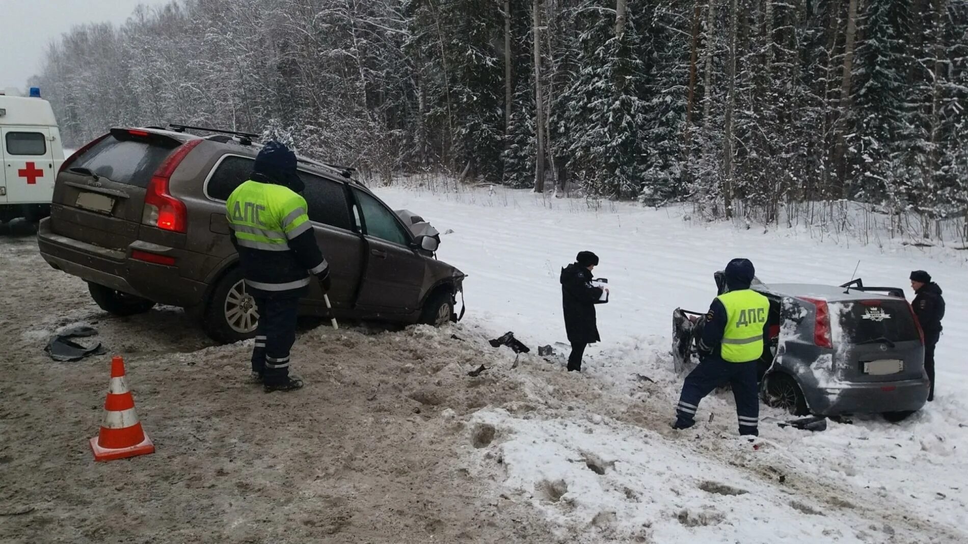 Новости вологодская область сегодня свежие события. Авария на трассе м8 Вологодская область. ДТП В Сокольском районе Вологодской. Авария в Сокольском районе Вологодской области. ДТП Сокольский район Вологодская.