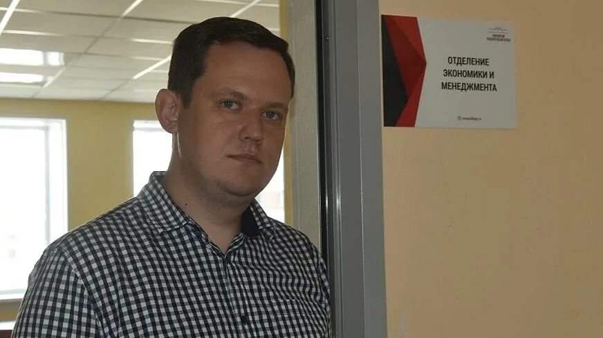 Директор новоколледжа в новосибирске. Ноккии новосибирский областной колледж культуры и искусств. Директор новосибирского колледжа. Лунина колледж новосибирск. Директор новосибирского колледжа.