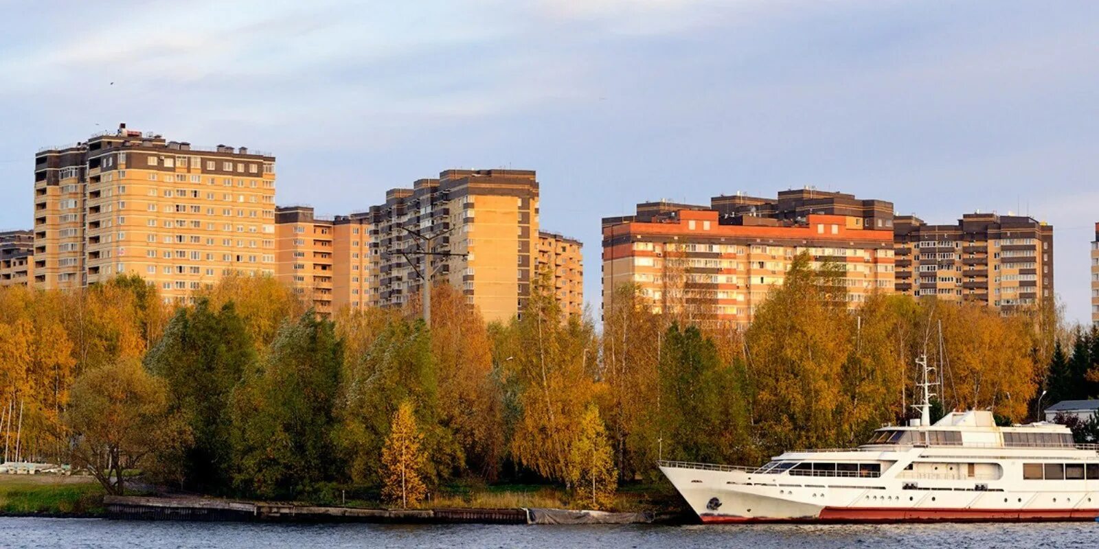 Москва водники 2. Город долгопрудный московские водники. микрорайон водники долгопрудный. набережная клязьминского водохранилища в долгопрудном. набережная водники долгопрудный.