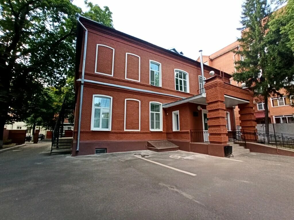 Воронежская областная клиническая больница 2 воронеж. Областная детская больница 2 на ул 45 стрелковой дивизии. Карла маркса 35 воронеж поликлиника. Первая областная больница воронеж. Больница воронеж карла маркса 35 областная.