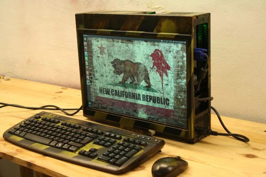 Системный блок Fallout. Фоллаут 4 компьютер. Моддинг корпуса ПК сталкер. Фоллаут на ПК.