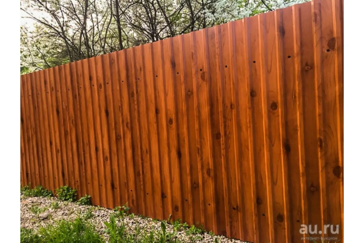 Цвет забора под дерево. Профлист с10 под дерево. профнастил с8 ecosteel кедр. профлист экостиль мореный дуб. профнастил с21 забор.