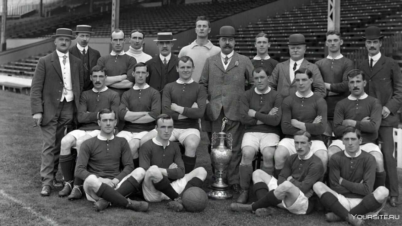 Сангары. Клубы футбольные старые самые старые. Старые футбольные команды. Старые футбольные клубы. Первые футбольные матчи англия 19 век.