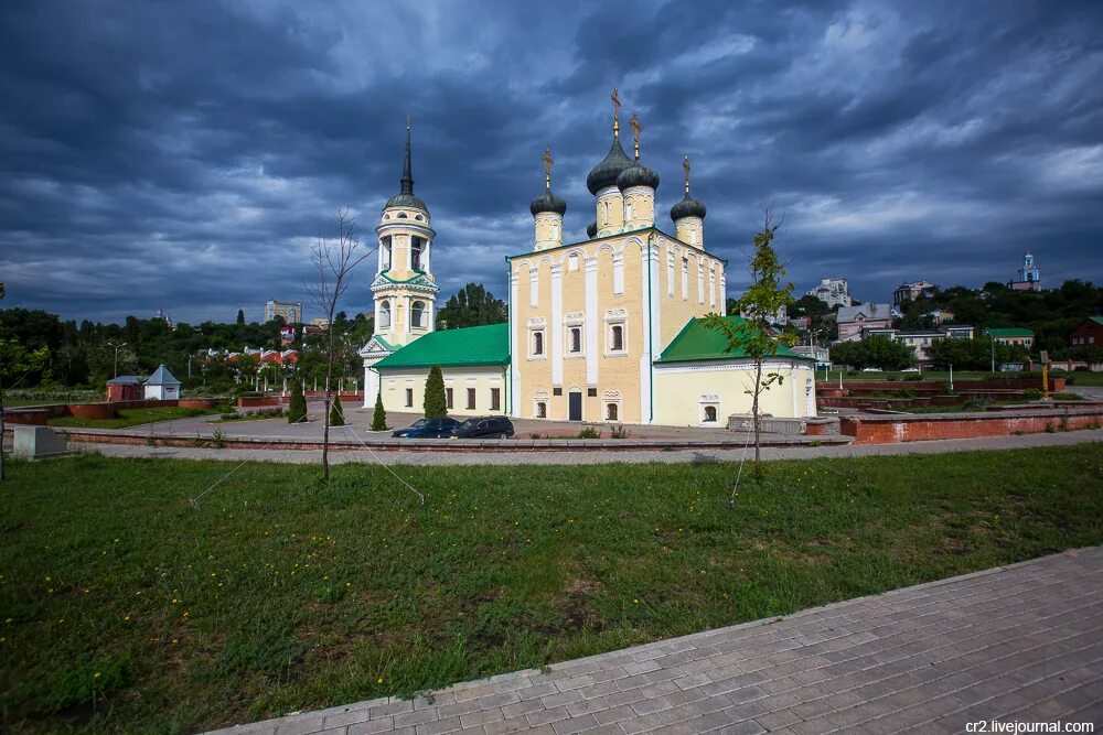 Успенская Адмиралтейская Церковь. Церковь на Адмиралтейской площади Воронеж. Успенская Адмиралтейская Церковь в Воронеже. Успенский храм Воронеж на Адмиралтейской площади.