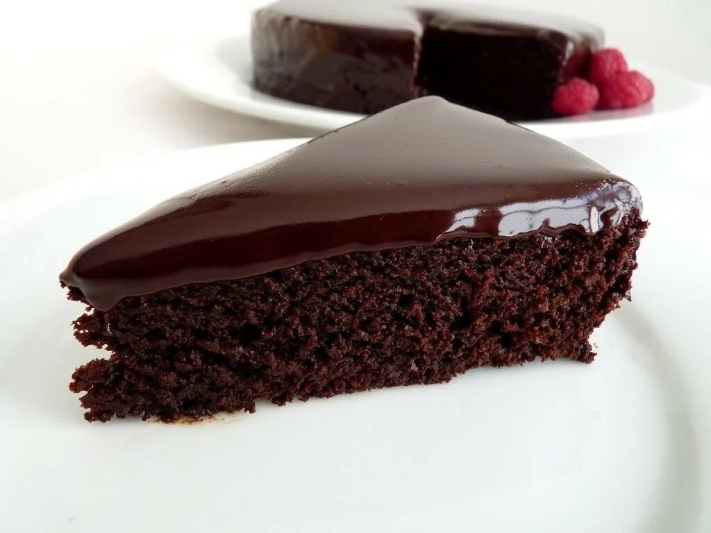 Шоколадный бисквит Брауни. Шоколадный Брауни манник. Шоколадный торт кекс Брауни. Пирожное с шоколадной глазурью. Названия глазурей