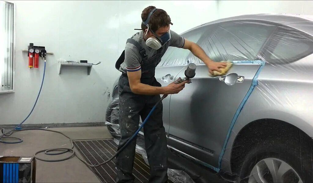 покраска старого автомобиля. шлифование краски с авто. можно ли красить машину. покраска машины. можно ли красить машину.