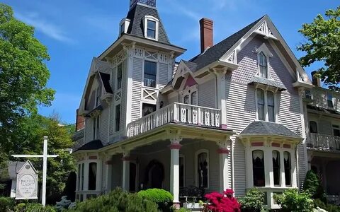Who old is this house