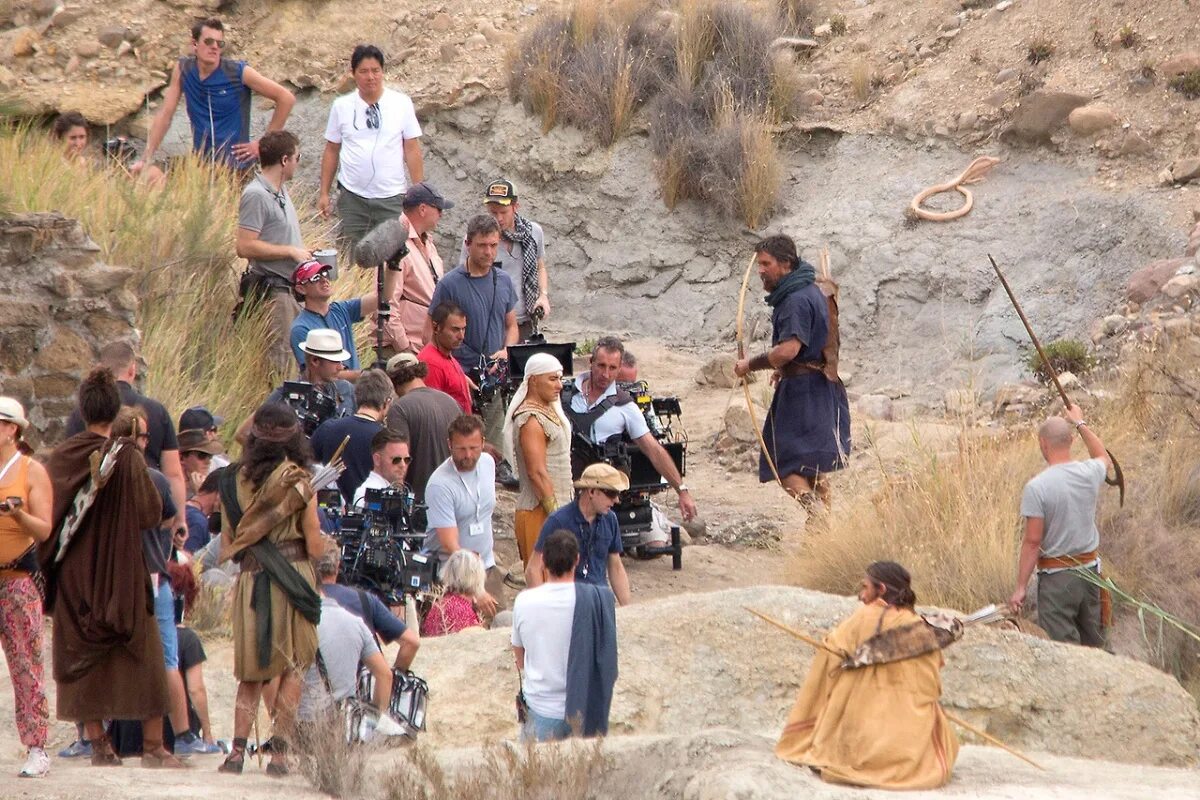 Джон туртурро исход цари и боги. Переход евреев через красное море. "исход израильтян из египта". Вплоть исход. Исход в живописи.