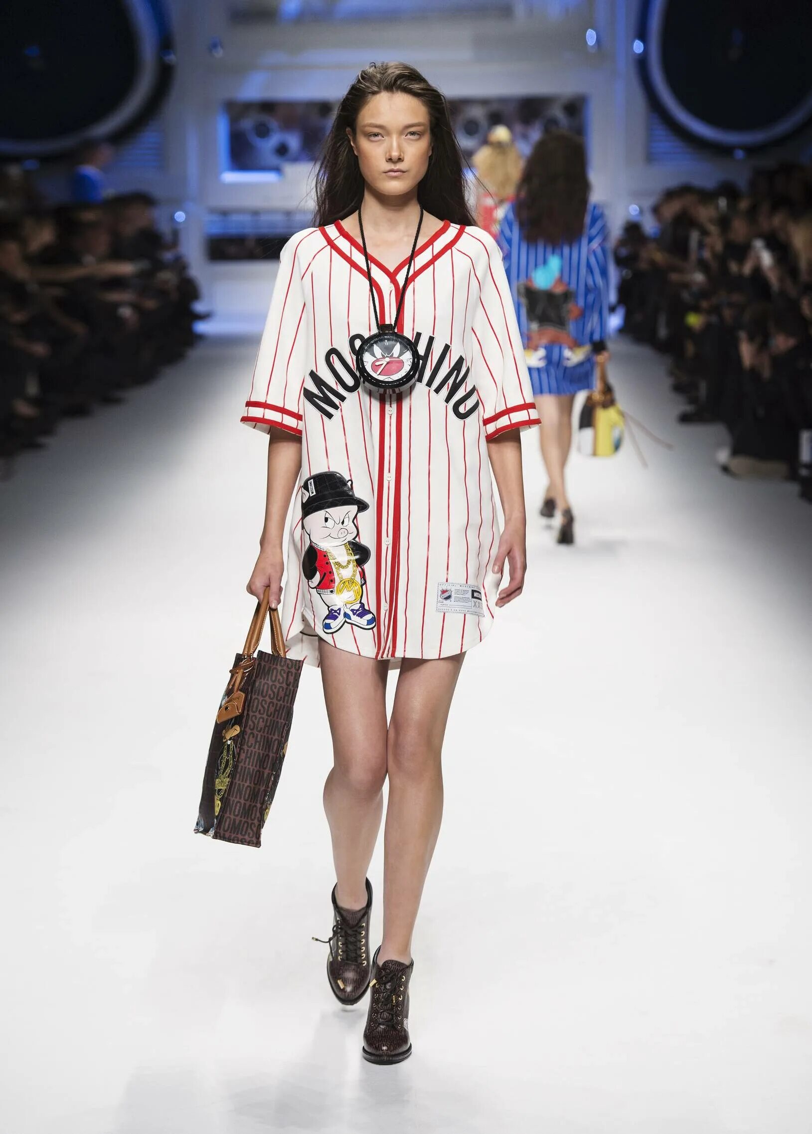 Collection 2015. Moschino коллекция 2015г. Интересные коллекции одежды. Интересные коллекции. Самые интересные коллекции.