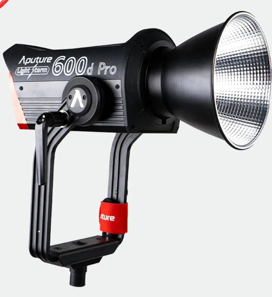 Aputure ls. Aputure 600d Pro. Aputure 600c. Aputure 1200d Pro. Aputure Nova p300c.