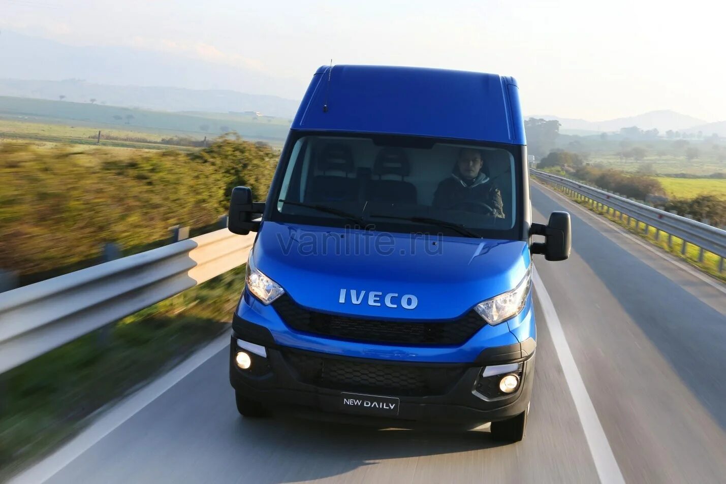 Ивеко дейли 2014. Ивеко Дейли. Iveco Daily 2015. Iveco Daily 6. Iveco Daily 2014.