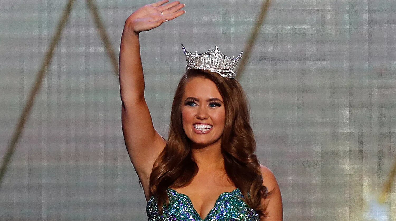 мисс вселенная 2015 победительница. ролен страусс. ролин страусс мисс мира. паулина вега мисс вселенная 2014. софья варгара в бикини.