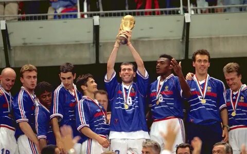 Чемпионат по футболу 1998