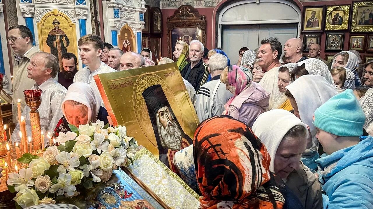 Как освятить икону дома. Как освятить икону дома