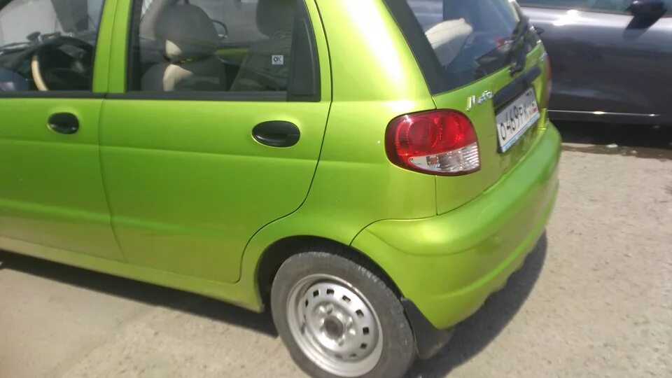 Цвета матизов краска. Краска 38 u daewoo matiz. 38u cyber green краска для дэу. матиз 38u цвет. дэу матиз зеленый.