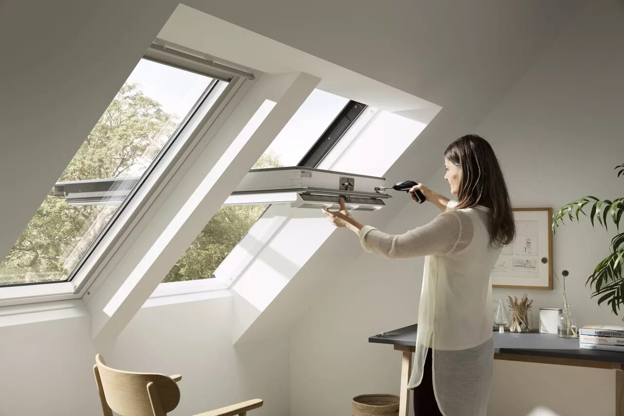 Мансардный эркер velux. Мансардное окно ptp u3. Мансардные окна дизайн. Мансардное окно velux. Мансардный эркер velux.