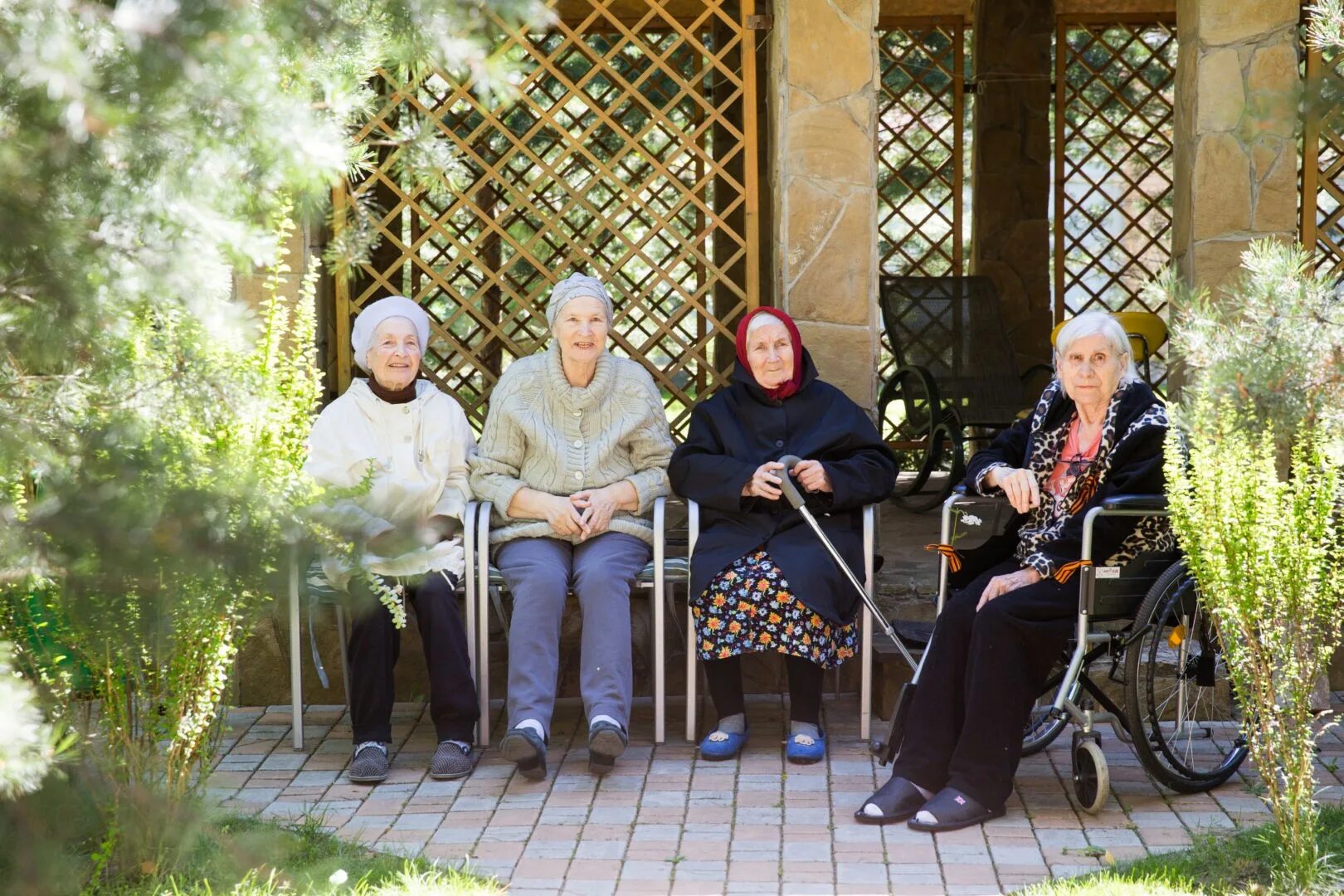 Пансионат Варежкино Калининград для пожилых людей. Дом престарелых. Дом пенсионеров. Частный дом для пожилых людей.