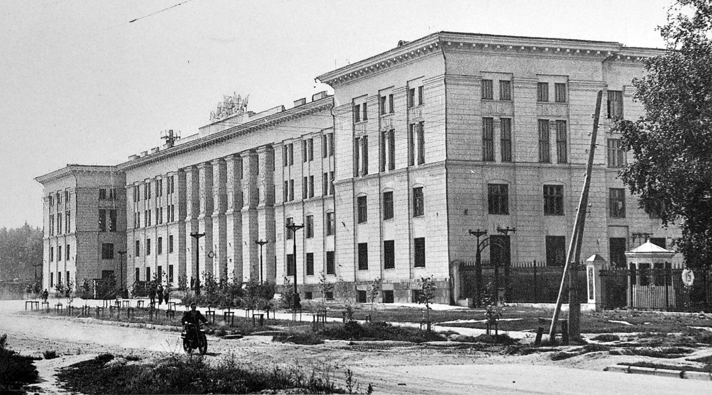 Сайт советский политехнический. Томский политехнический институт 1970. Томск корпуса политехнического института. Томский политехнический институт в 1974 году. Томский политехнический институт 1958 год фото.