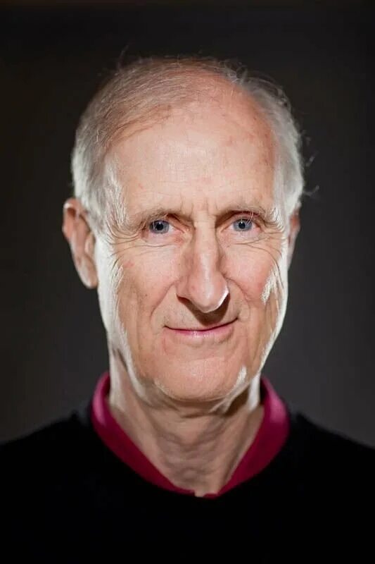 He was worth. James Cromwell актер.