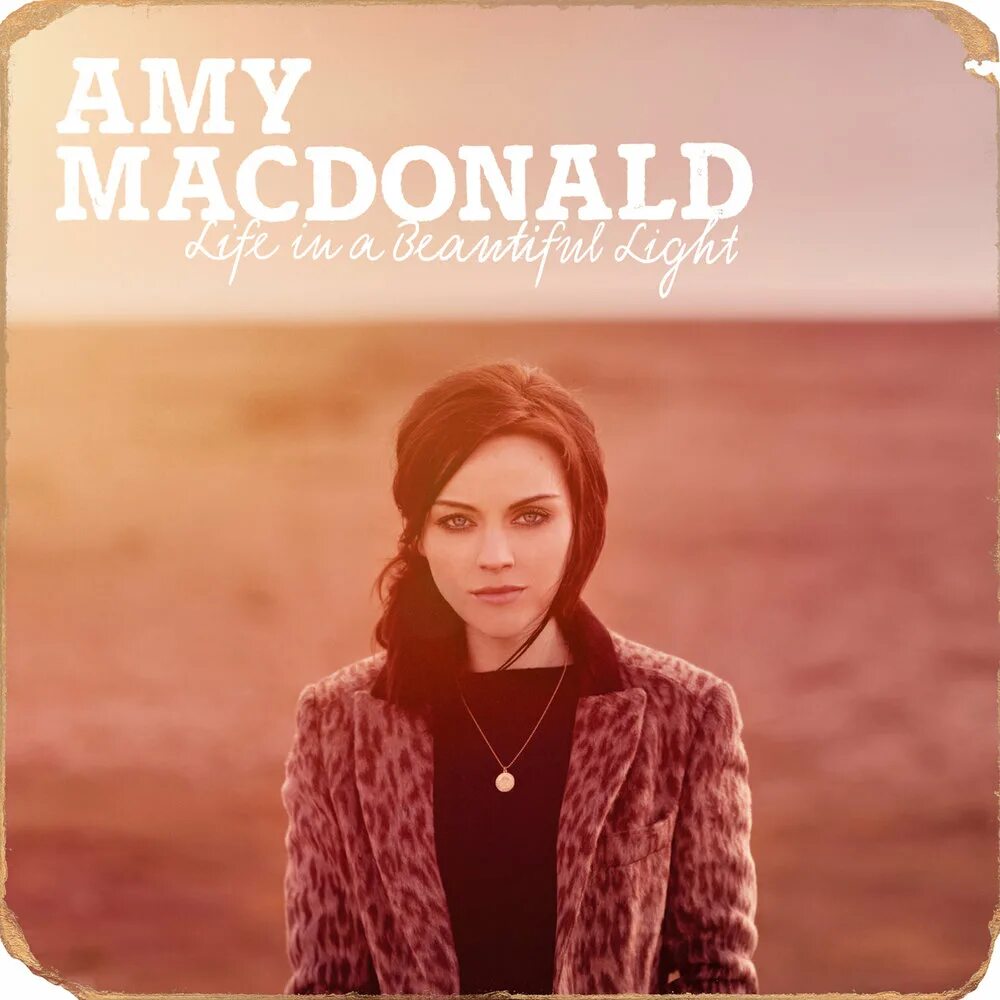 Эми макдональд с гитарой. Песня amy macdonald this is the life. Amy macdonald. Песня amy macdonald this is the life. Эми макдональд.