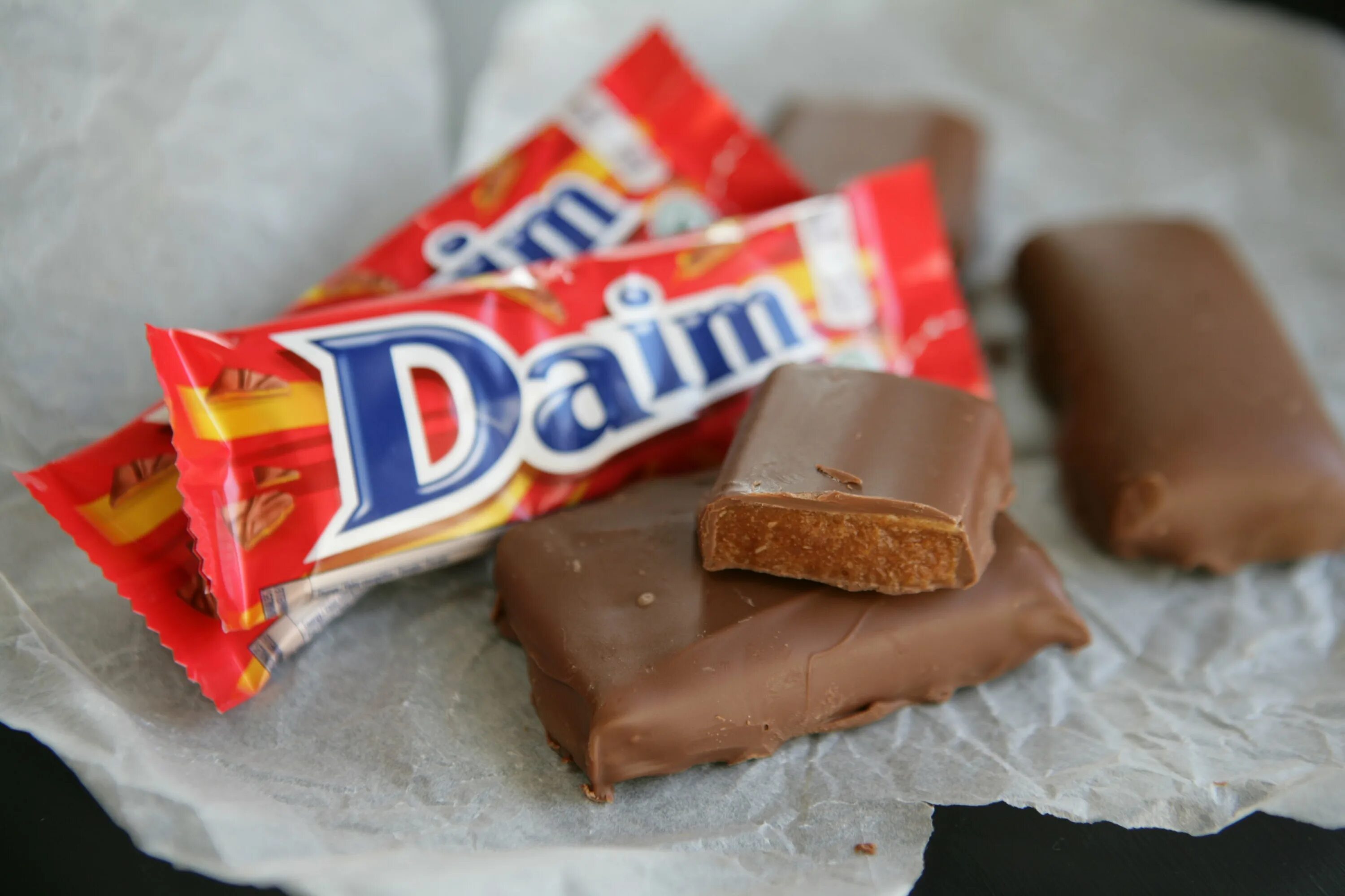 Конфеты daim. Шоколадные конфеты даим. шоколад дайм. шведские конфеты.