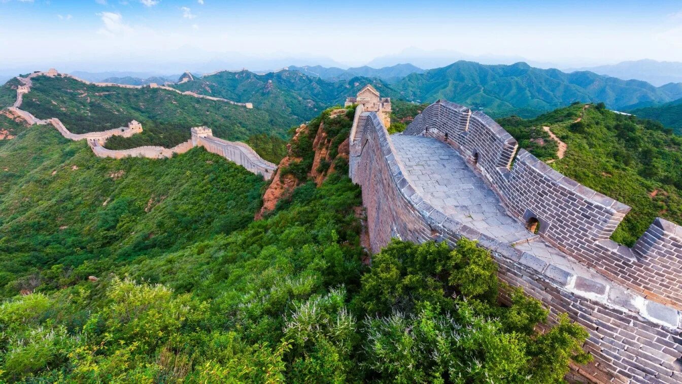 великая китайская стена 3 век до н э. великая китайская стена вид сверху. великая китайская стена. в каком веке построили китайскую стену. великая китайская стена синьцзян-уйгурский автономный район.