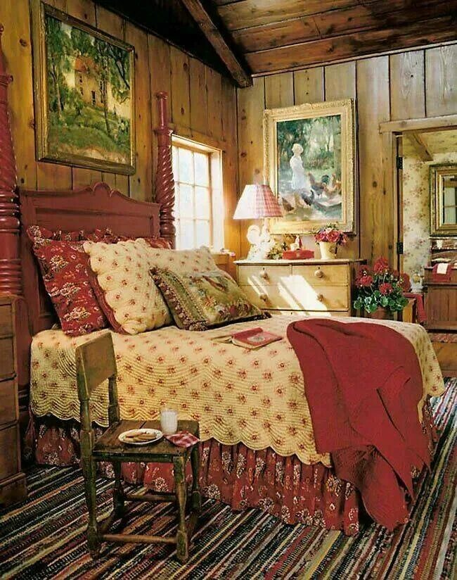 Деревенская комната. Спальня в древеснос стиле. Комната в деревенском стиле. Деревенский стиль в интерьере. Уютная спальня в деревенском стиле.