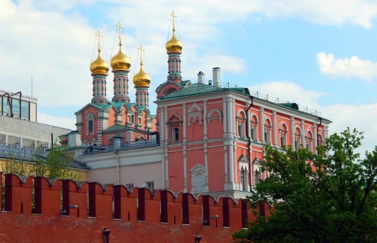 Памятник архитектуры "Потешный дворец" в Москве A-a-ah.ru