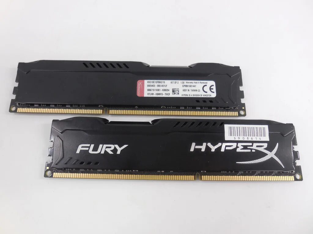 Память hyperx fury ddr3. Kingston HYPERX Fury ddr3 8gb 1866mhz. Kingston HYPERX Fury ddr3 - 8 GB = 16 GB. Kingston HYPERX Fury Black ddr3-1600 2x8gb. HYPERX Fury ddr3 4gb.