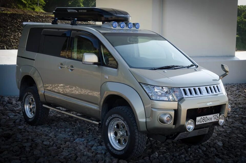 Mitsubishi Delica 4x4. Мицубиси Delica d5. Мицубиси Делика 5. Митсубиси Делика 4х4 д5. 2.5 d mt