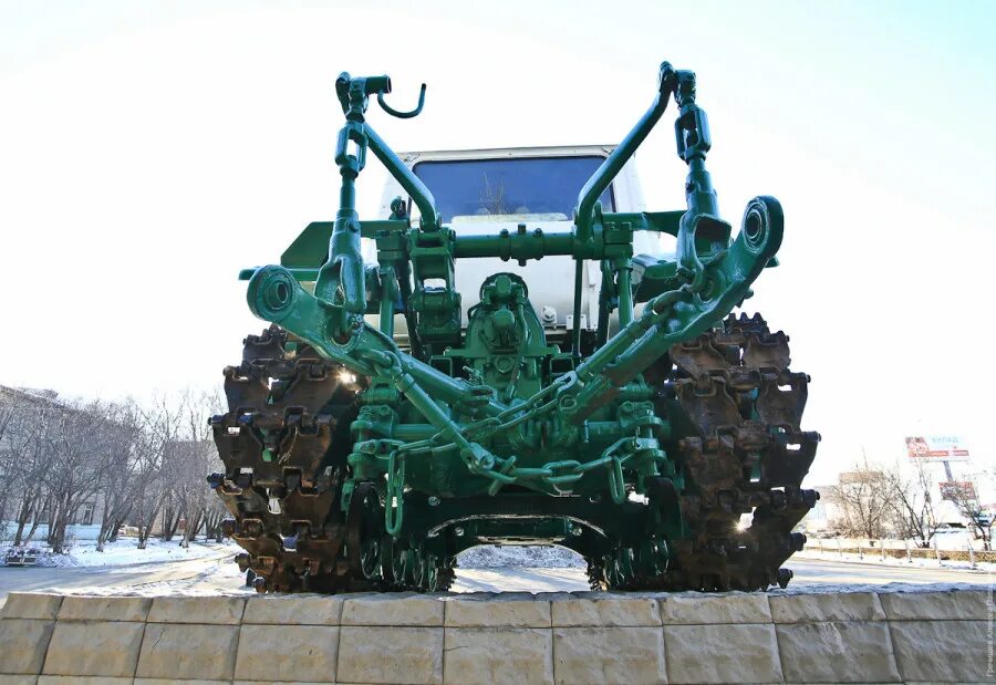 Т150 на гусеницах. Т-150 гусеничный. трансмиссия гусеничного трактора т-150. т150 колесный. трактор т 150 гусеничный бульдозер.