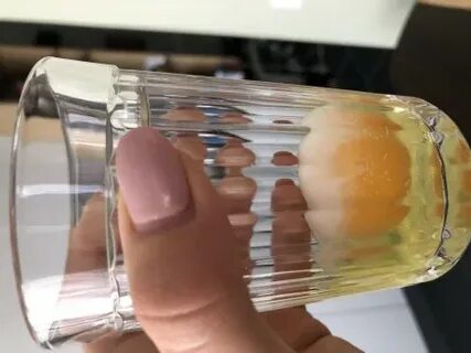 Вода с яйцом у изголовья