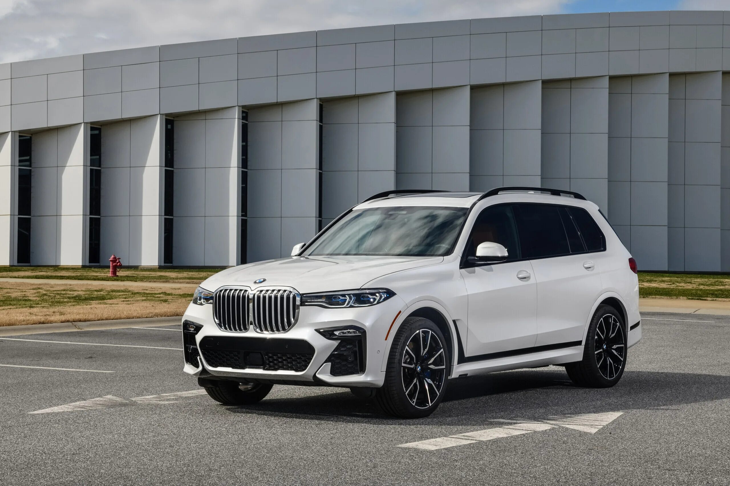 Бмв x6m 2023. Bmw x5m 2022. Bmw x5 2023. Bmw x 2023. Bmw x7 2022.