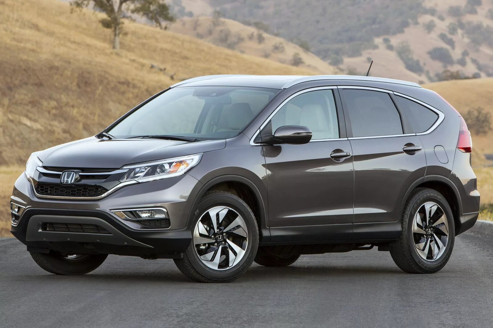 Машина honda crv. Хонда СРВ 4. Honda CR-V 2015. Honda CRV 2015. Honda CR-V 4 2015.