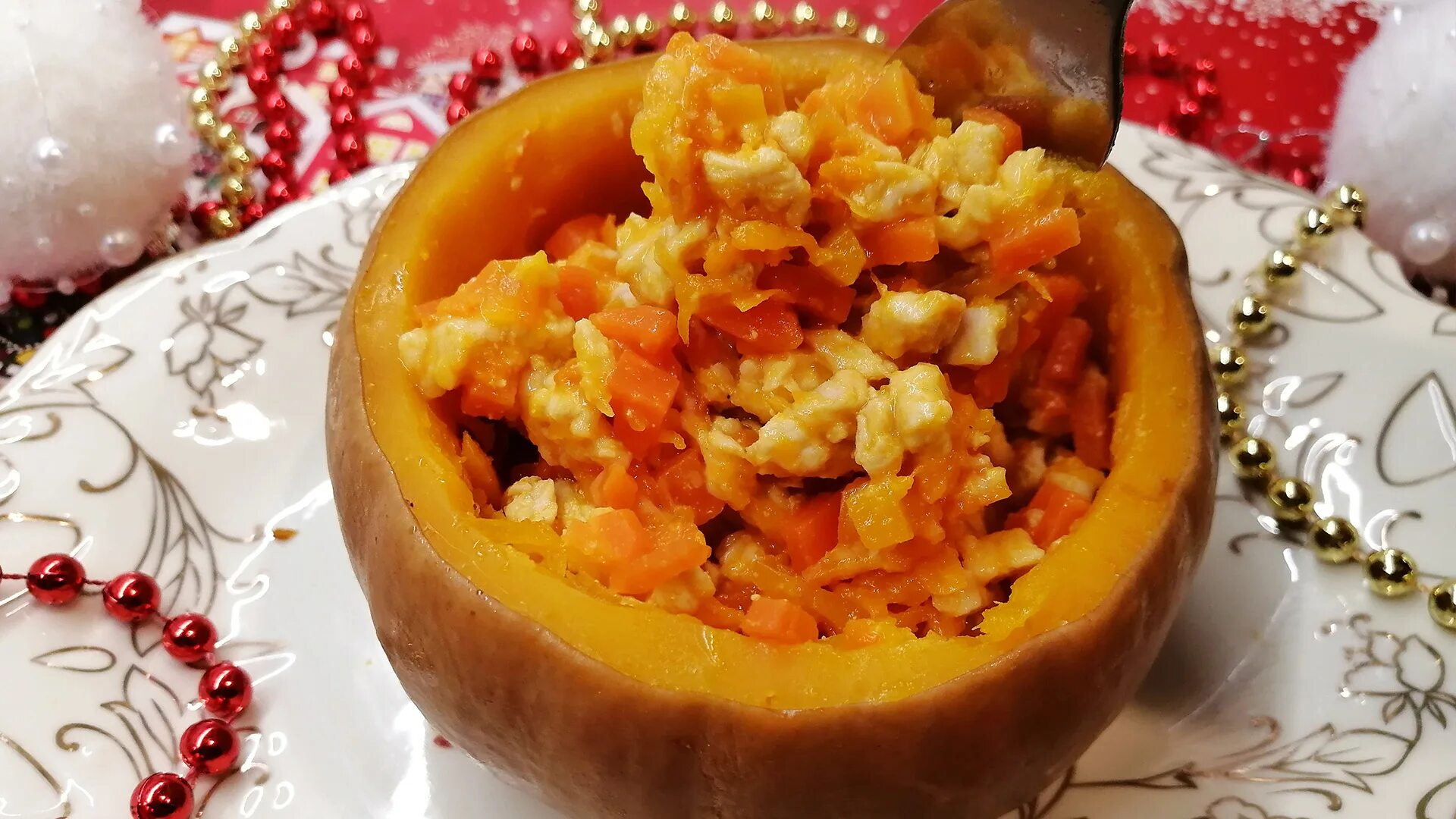 Хапама с мясом. Тыква фаршированная курицей. Запеченная тыква. Фаршированная тыква запеченная в духовке. Рыба с рисом и овощами.