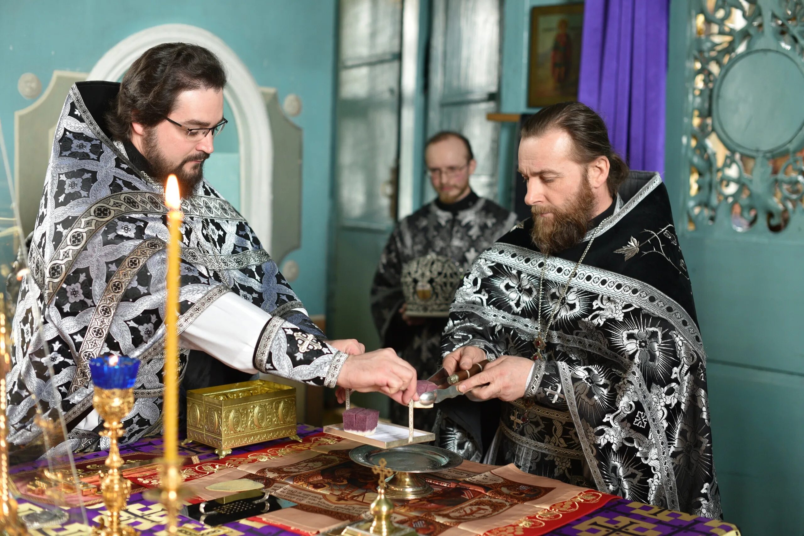Литургия преждеосвященных. Литургия преждеосвященных преждеосвященных даров. что такое литургия преждеосвященных даров в великий пост. преждеосвященная литургия. великопостная служба литургия преждеосвященных даров.