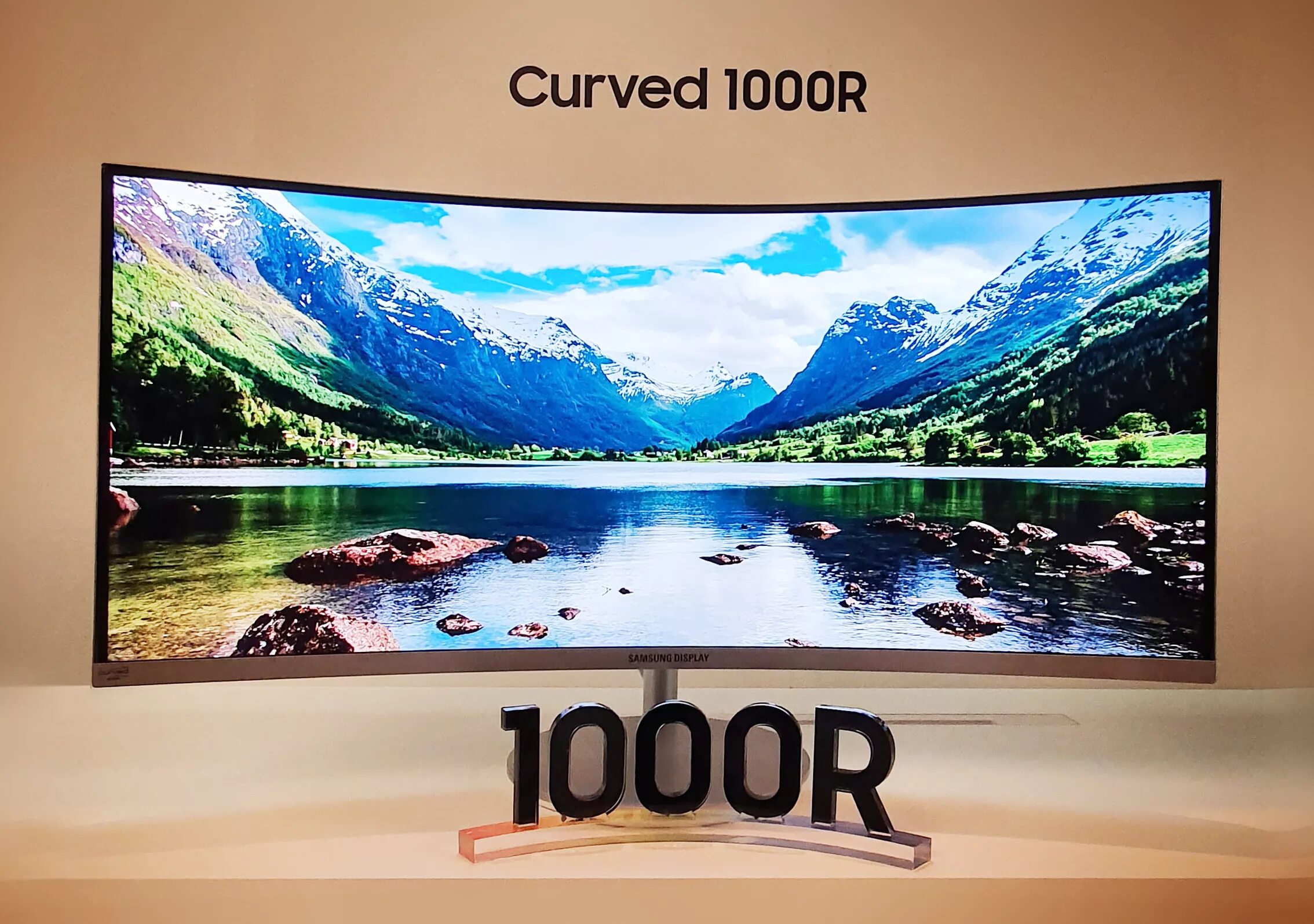 Телевизор самсунг ips. Samsung display. Дисплей на самсунг. Samsung экран 70000. Display Panels Samsung.