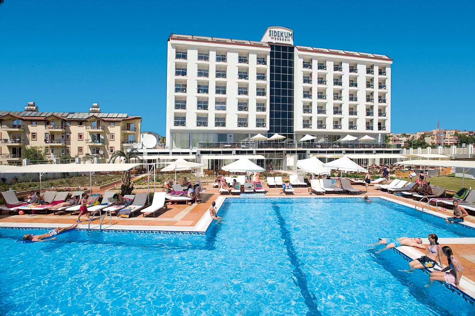 Чешме турция отели. Holiday park resort hotel 5 турция. Турция ксория делюкс. Отель ананас турция аланья. Т отель турция.
