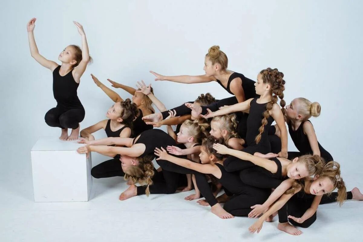Творческие танцевальных коллективов. Детские танцы. Детская современная хореография. Современная хореография дети. Современная хореография для малышей.