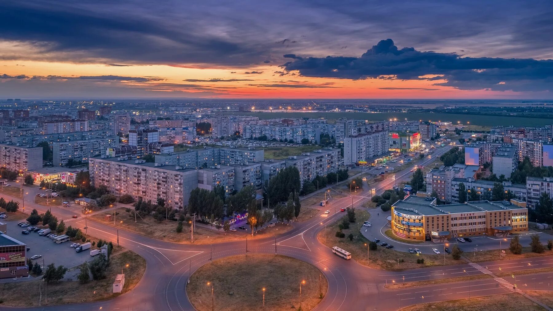 Сколько людей в тольятти. Тольятти центр города. Самарская область г Тольятти. Республика Тольятти. Самара Тольятти город.