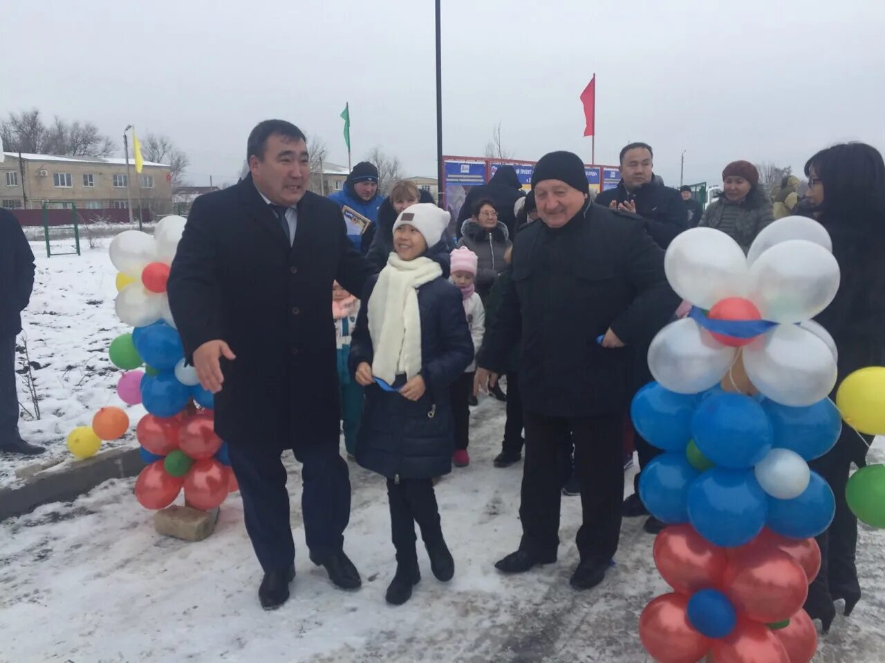 Ики бурул калмыкия. Парк ики бурул. Ики бурул. Ики бурул. Погода в ики буруле на 10 дней.