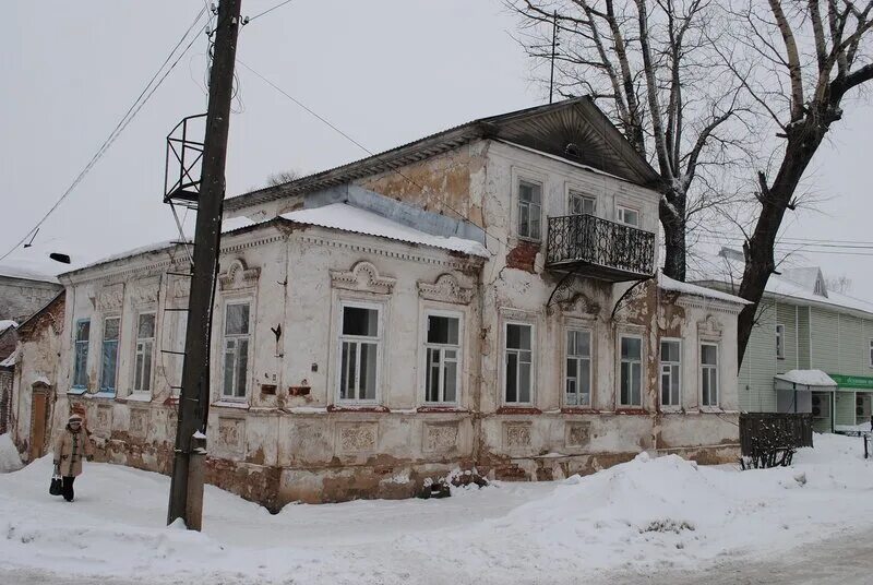 Погода в яранске на 10 дней точный. Дом семёнова (Яранск). Яранск Кировская область. Яранск 2000 года.