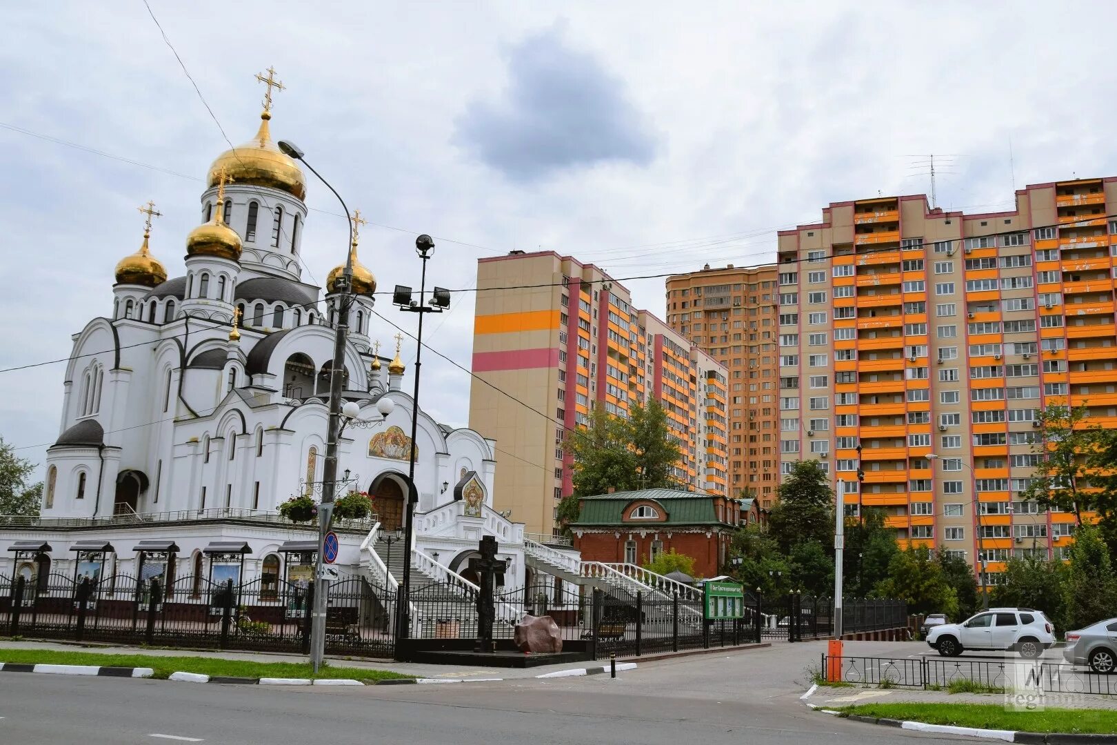 Сайты реутова московской области. Реутов Московская область. Церковь Реутов и Новокосино. Города Подмосковья Реутов. Центр города Реутов.