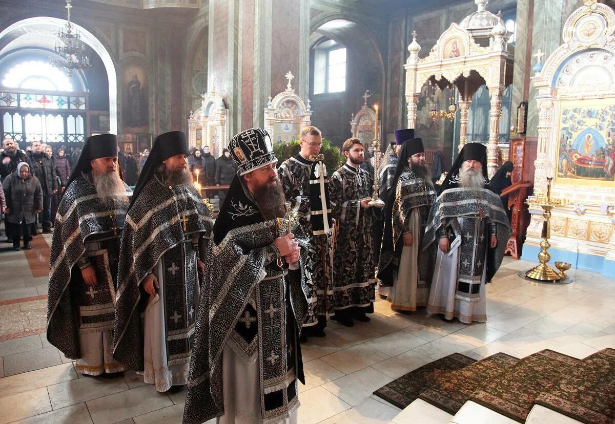 Священники Задонского мужского монастыря. Служба среды первой недели великого поста