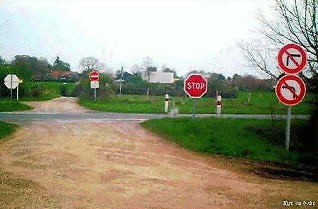 Откуда пошли мемы. Как много счастья может заключаться в простой. Куда мне идти а куда ты хочешь попасть алиса. Когда тебя послали нах. Куда мне идти мем.