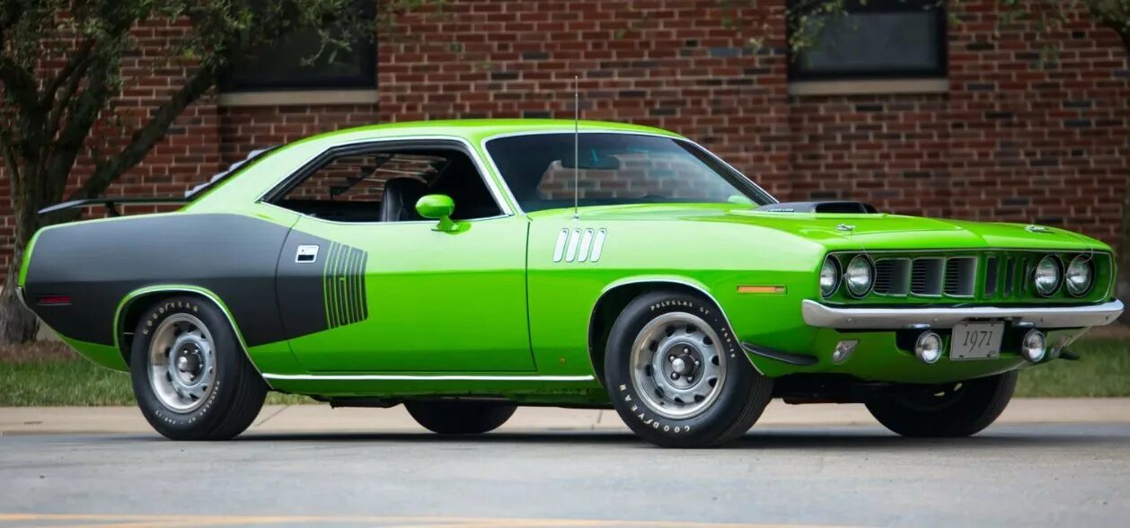 Plymouth Hemi CUDA 1971. Плимут Барракуда 1971. Plymouth Hemi CUDA. Plymouth Barracuda 73.